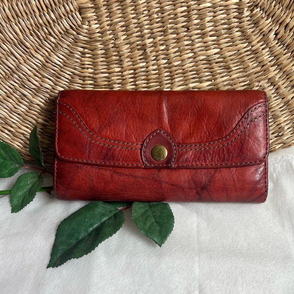 Frye Handbags - FRYE Brown Leather Logo Women's Wallet